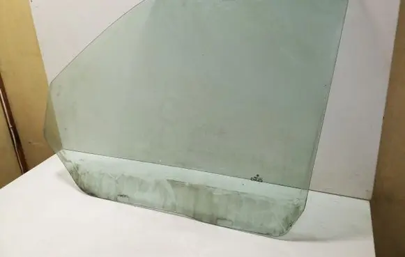 Volkswagen Transporter - Caravelle T5 Front door window/glass (coupe) 