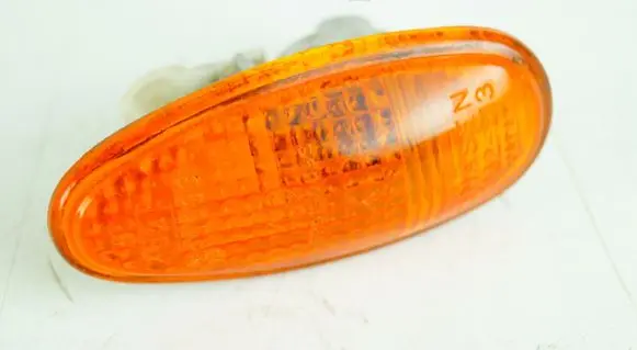 Mitsubishi Space Runner Front fender indicator light 1132213