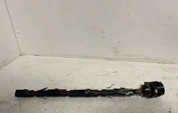 Skoda Octavia Mk2 (1Z) Fuel injector wires 038971803