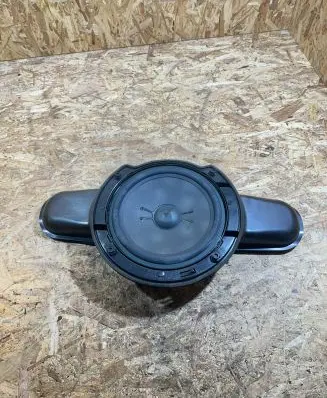 Mercedes-Benz E W211 Parcel shelf speaker A2118200002