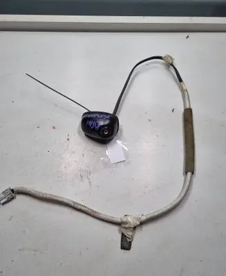 Honda Insight Radio antenna 