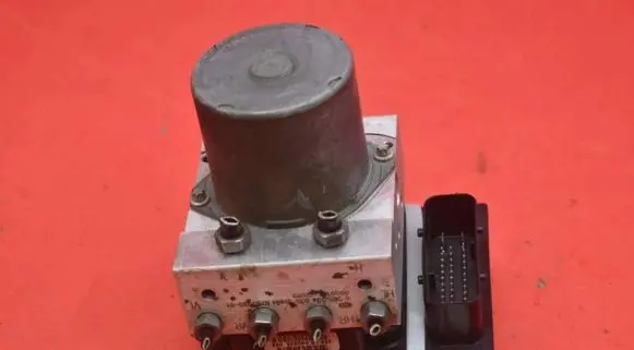 BMW X3 E83 ABS Pump 3424682