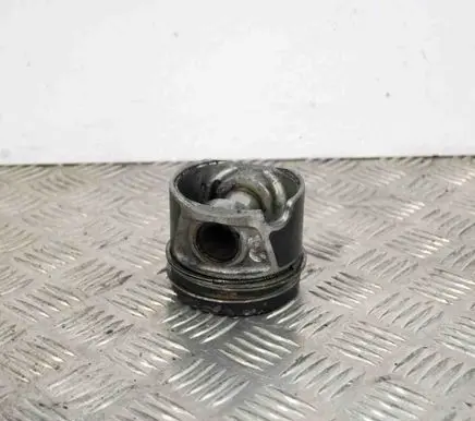 Volkswagen Golf V Piston 7901J03G107065