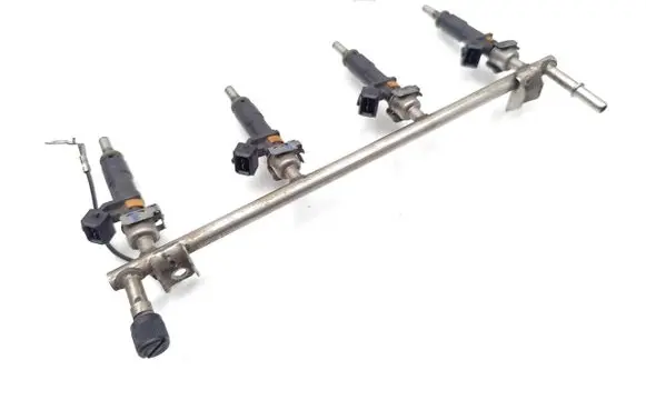Opel Insignia A Fuel injectors set 55353806
