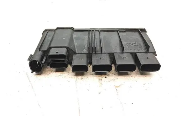 BMW 2 F22 F23 Power management control unit 8638551 18B2791L2640 P00154201