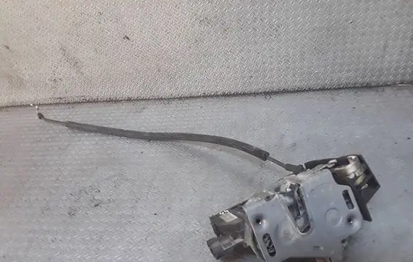 Mercedes-Benz ML W163 Front door lock A1637202835
