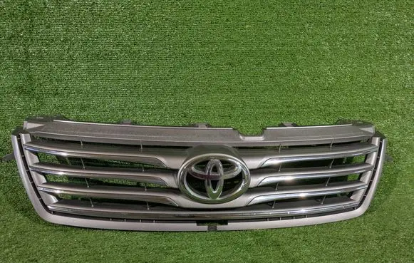 Toyota RAV 4 (XA30) Front grill 