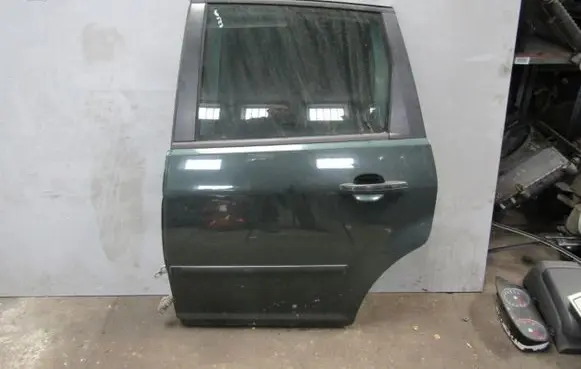 Ford C-MAX I Rear door