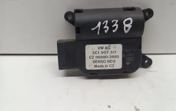 Volkswagen Golf V Air flap motor/actuator 3C1907511 CZ1168802880