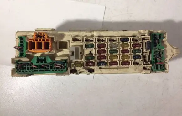Mazda Xedos 6 Fuse module BE6AA