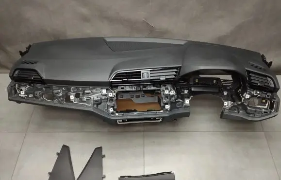 Audi Q3 F3 Dashboard