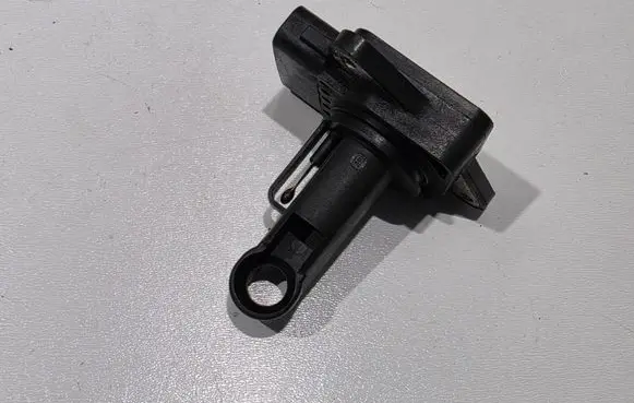 Toyota Corolla Verso AR10 Mass air flow meter 2220430010