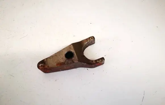 Lexus IS 220D-250-350 Fuel Injector clamp holder 