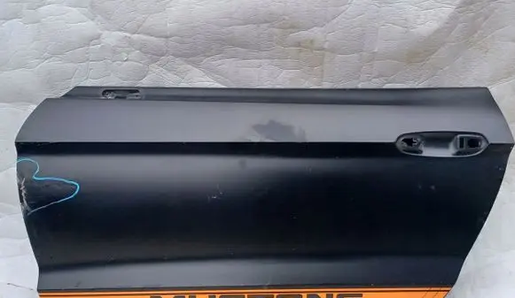 Ford Mustang VI Rear door