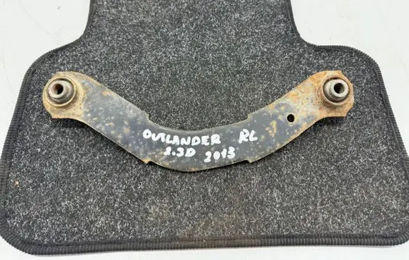 Mitsubishi Outlander Rear control arm