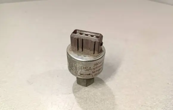 Air conditioning (A/C) pressure sensor