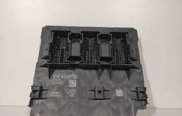 Volkswagen PASSAT B7 Comfort/convenience module 3AA937087C 5WK50447
