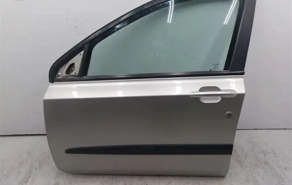 Fiat Stilo Front door