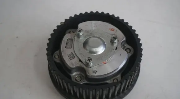 Subaru Legacy Camshaft pulley/ VANOS 13322AA001 2298000551 2N10159
