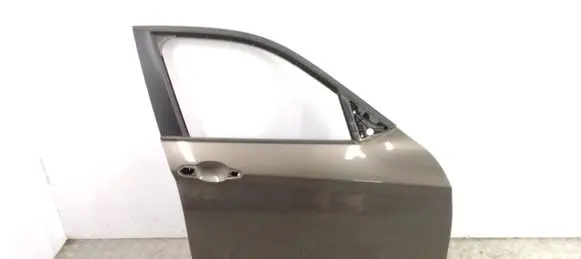 BMW X1 E84 Front door B06