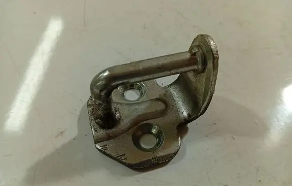 Fiat Fiorino Rear door lock loop/hook striker 