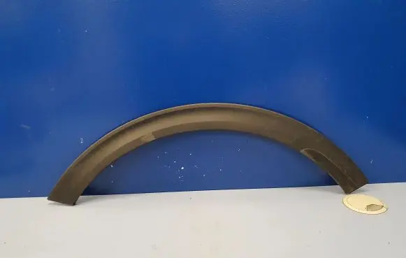 Front arch trim