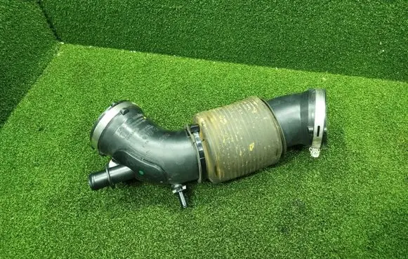KIA Sportage Air intake hose/pipe 28130N9400 28130N7400