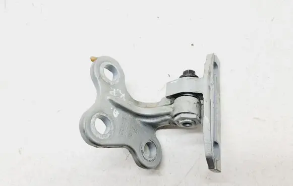 Volvo S60 Front door lower hinge 31218514 A046572