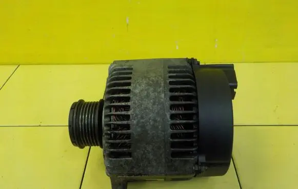 Ford Transit Generator/alternator 63321743 1C1T10300BB