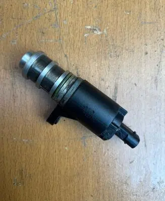 BMW X1 E84 other engine part 11417622768 7622768