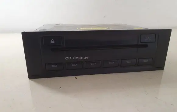 Skoda Octavia Mk2 (1Z) CD/DVD changer 1Z0035111A