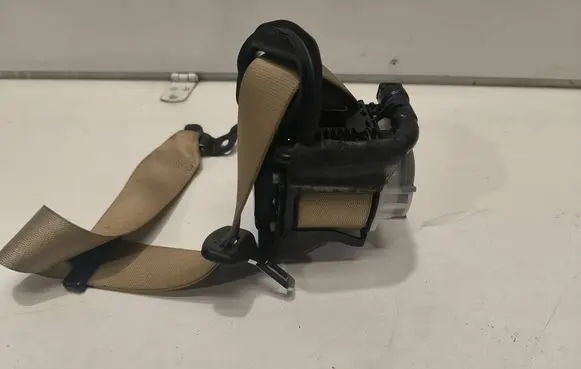 BMW X3 F25 Front seatbelt S2725843405 11B0914P0249
