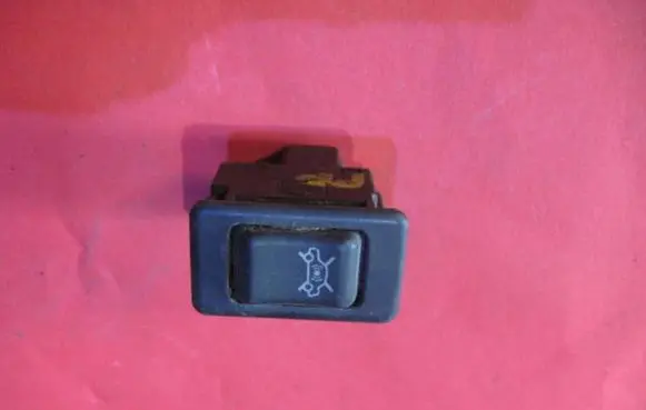 Nissan Primera Other switches/knobs/shifts P10F27