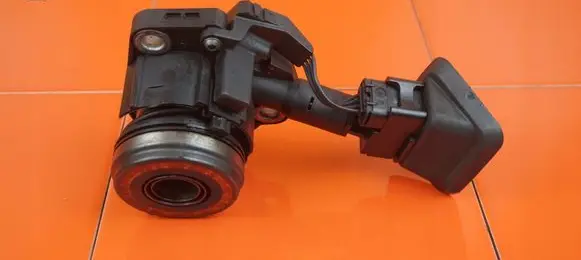 Citroen C4 I Picasso Clutch slave cylinder 15MB44