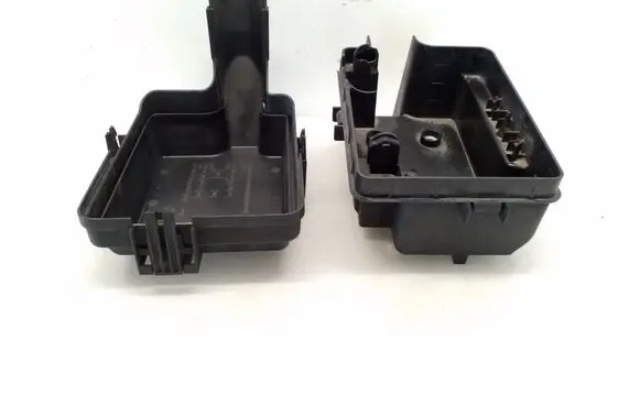 Iveco Daily 35.8 - 9 Fuse box set 69500825 69500167