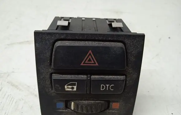 BMW 3 E90 E91 Hazard light switch 913242101