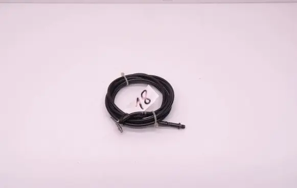Volvo C70 Convertible roof line/pipe/hose 