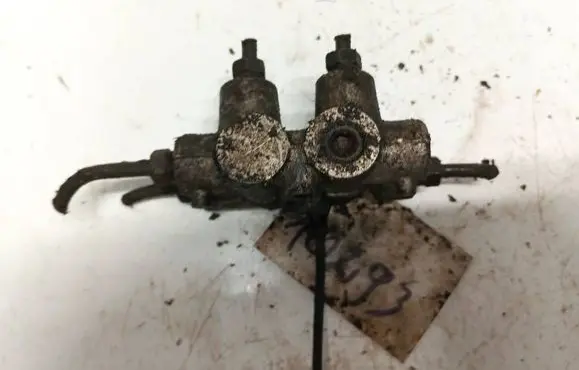 Chevrolet Lacetti Brake power pressure regulator 