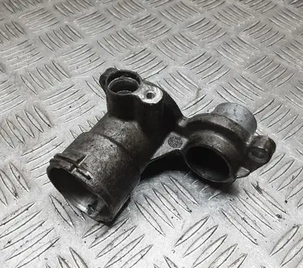 Mercedes-Benz E W211 Engine coolant pipe/hose A2712001156