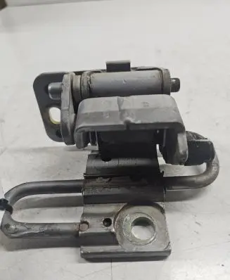 Audi A4 S4 B6 8E 8H Front door lower hinge 8E0881411