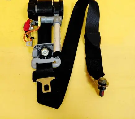 Mitsubishi Space Star Front seatbelt 0431129