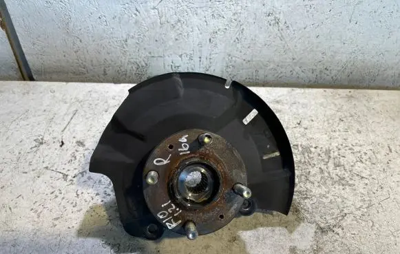 KIA Rio Front wheel hub