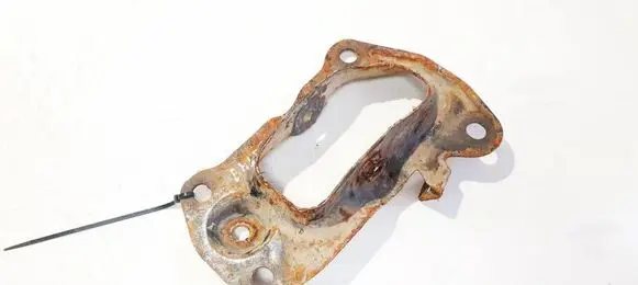 Volkswagen PASSAT B6 Bracket in trunk/boot 