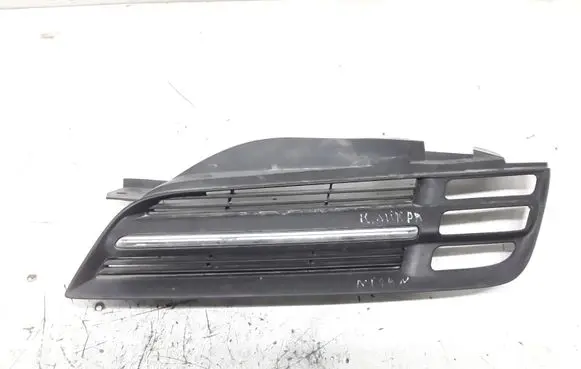 Nissan Micra Front bumper upper radiator grill