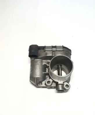 Nissan Qashqai Throttle valve 8200330810F 0281002681 H8200330812