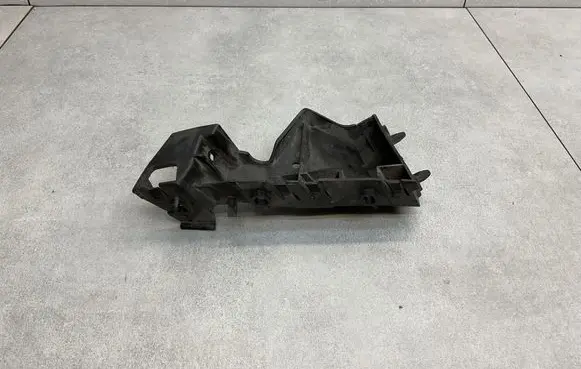 Audi Q5 SQ5 8R Front bumper mounting bracket 8R0807283C