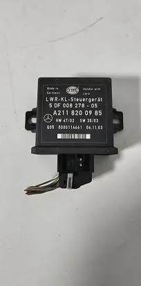Mercedes-Benz E W211 Light module LCM A2118200985 5DF00827805