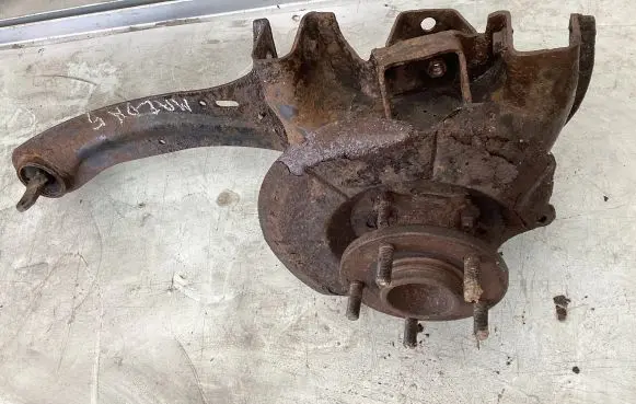 Mazda 5 Rear wheel hub 3n6120299a