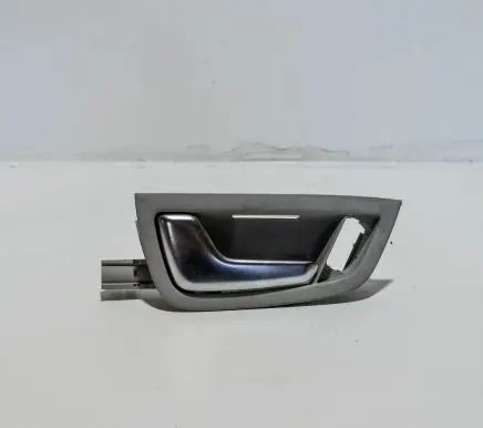 Audi A8 S8 D3 4E Rear door interior handle 4E0839019