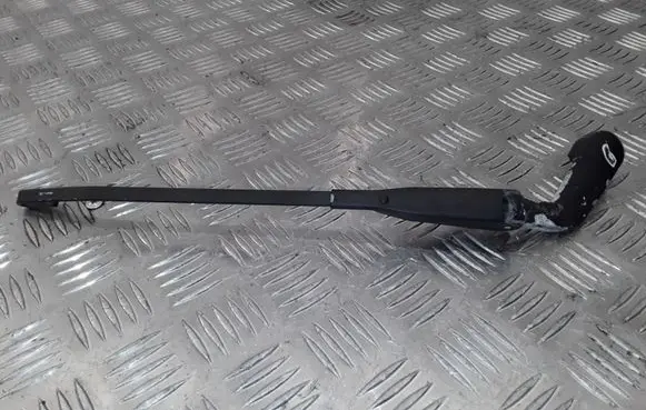 KIA Rio Rear wiper blade arm S9598